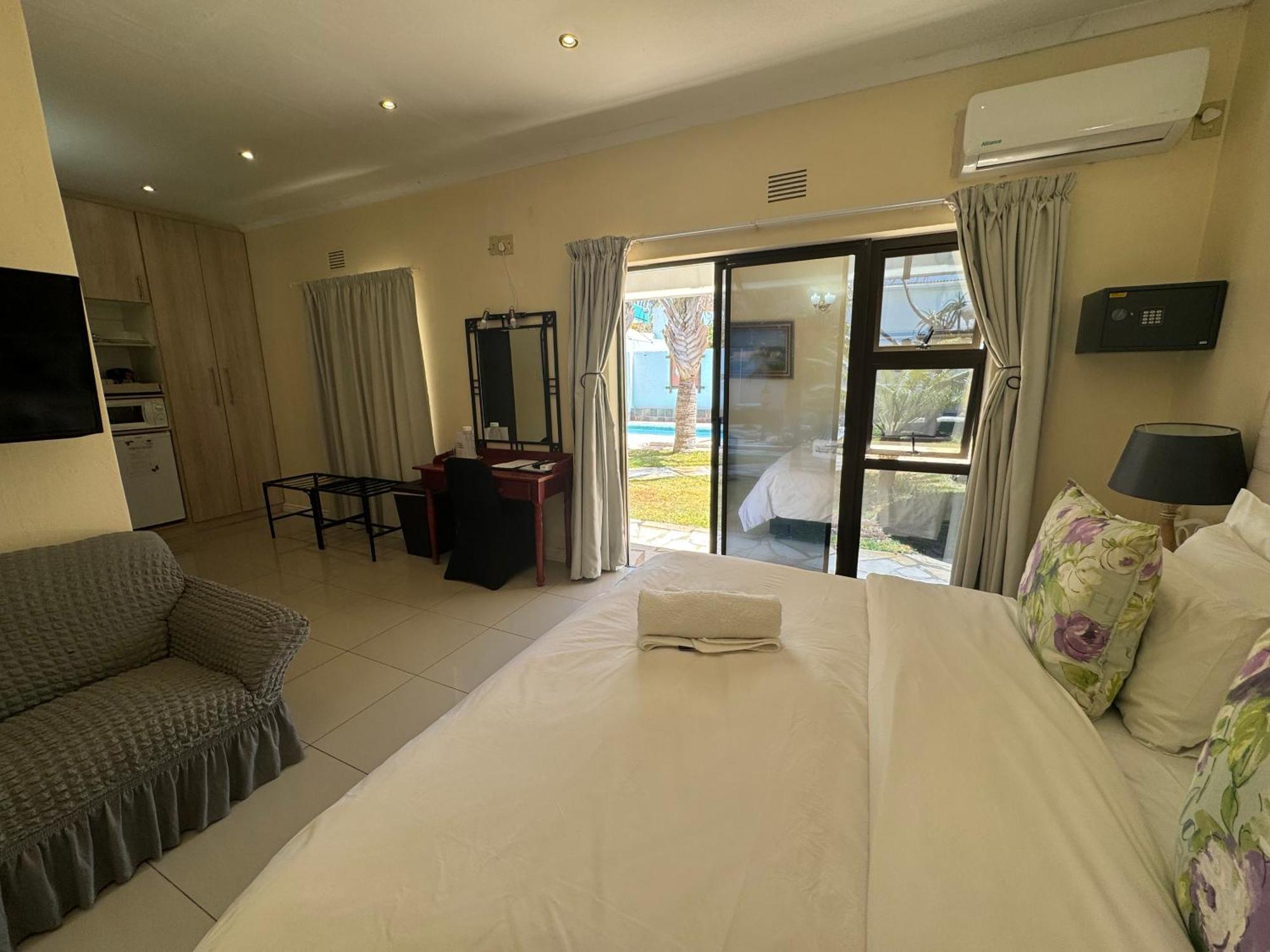 Blue Diamond Lodge & Spa Springbok Exterior photo